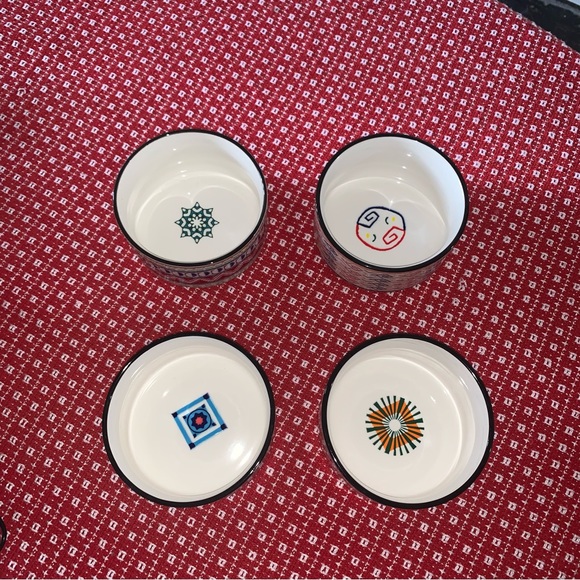 Set of 4 SIGNATURE HOUSEWARES Muti Colored Ceramic Bowls 5” x 2 3/4” EXCELLENT - Picture 3 of 11
